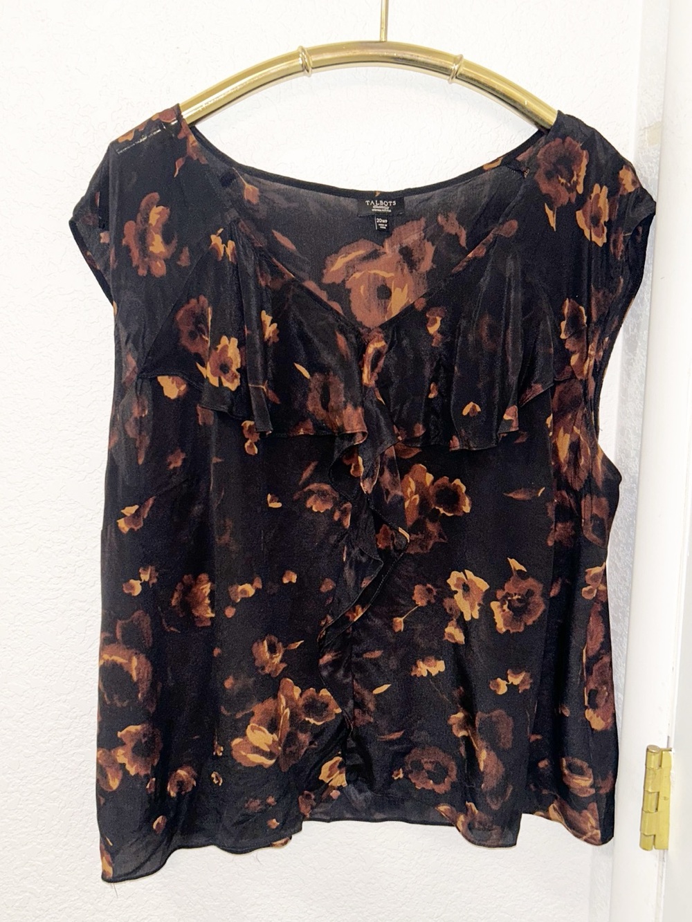 TALBOTS Plus The 💯 Silk Weightless Midnight Garden V-Neck blouse SZ: 20WP